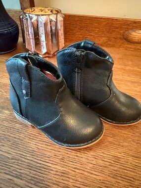 Cat & Jack Black Kids Side-Zip Ankle Boots